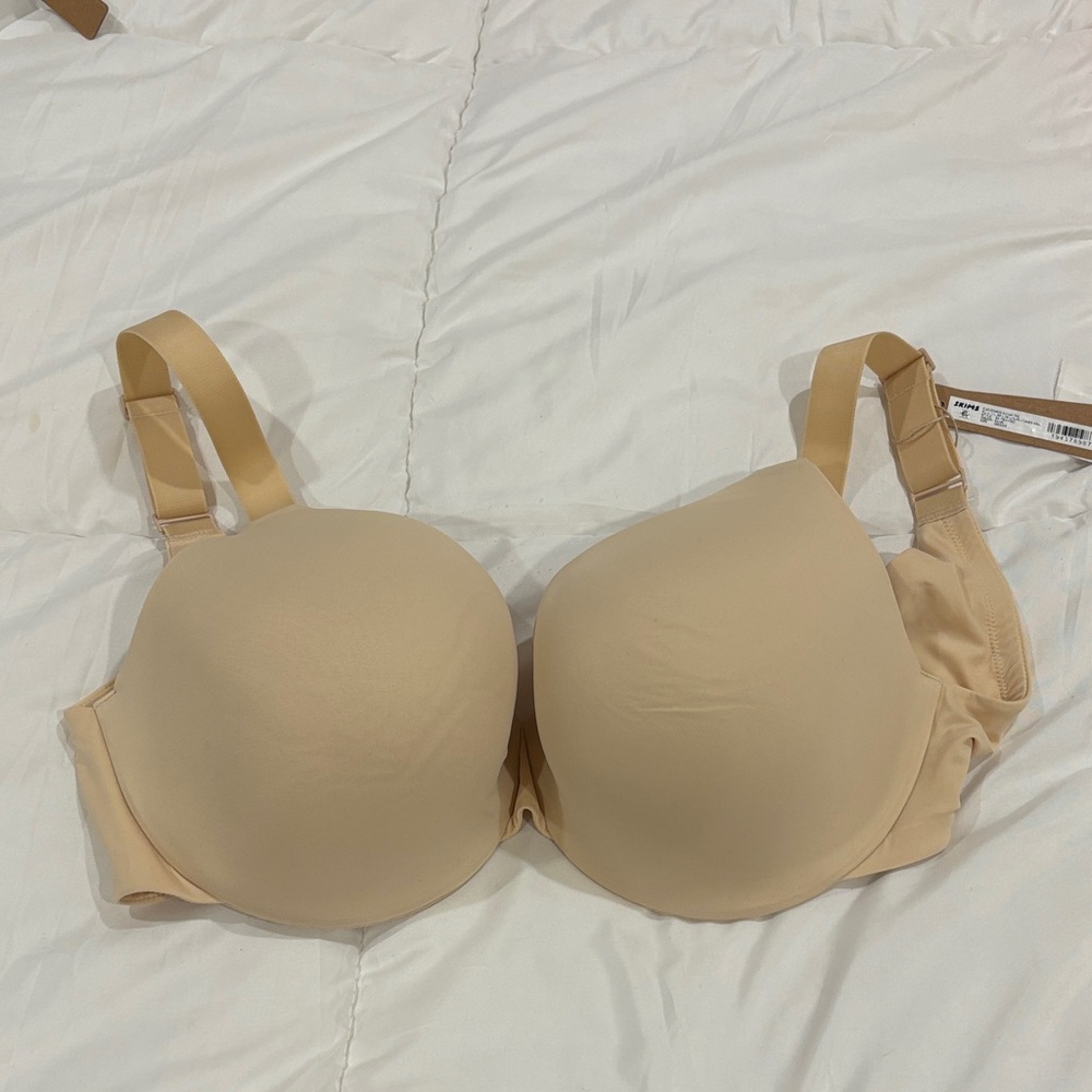 SKIMS Smoothing Intimates Full Coverage Lightly Lined Bra (Sand)